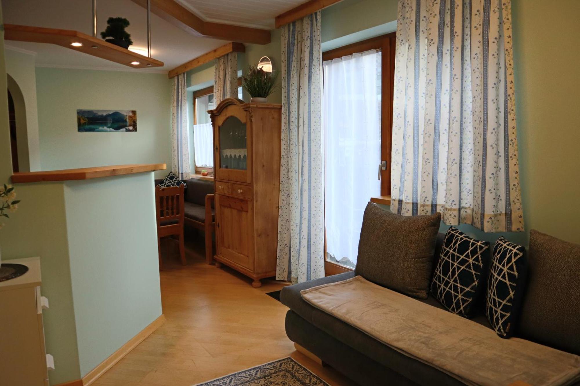 שלאדמינג Landhaus-Appartements Warraich מראה חיצוני תמונה